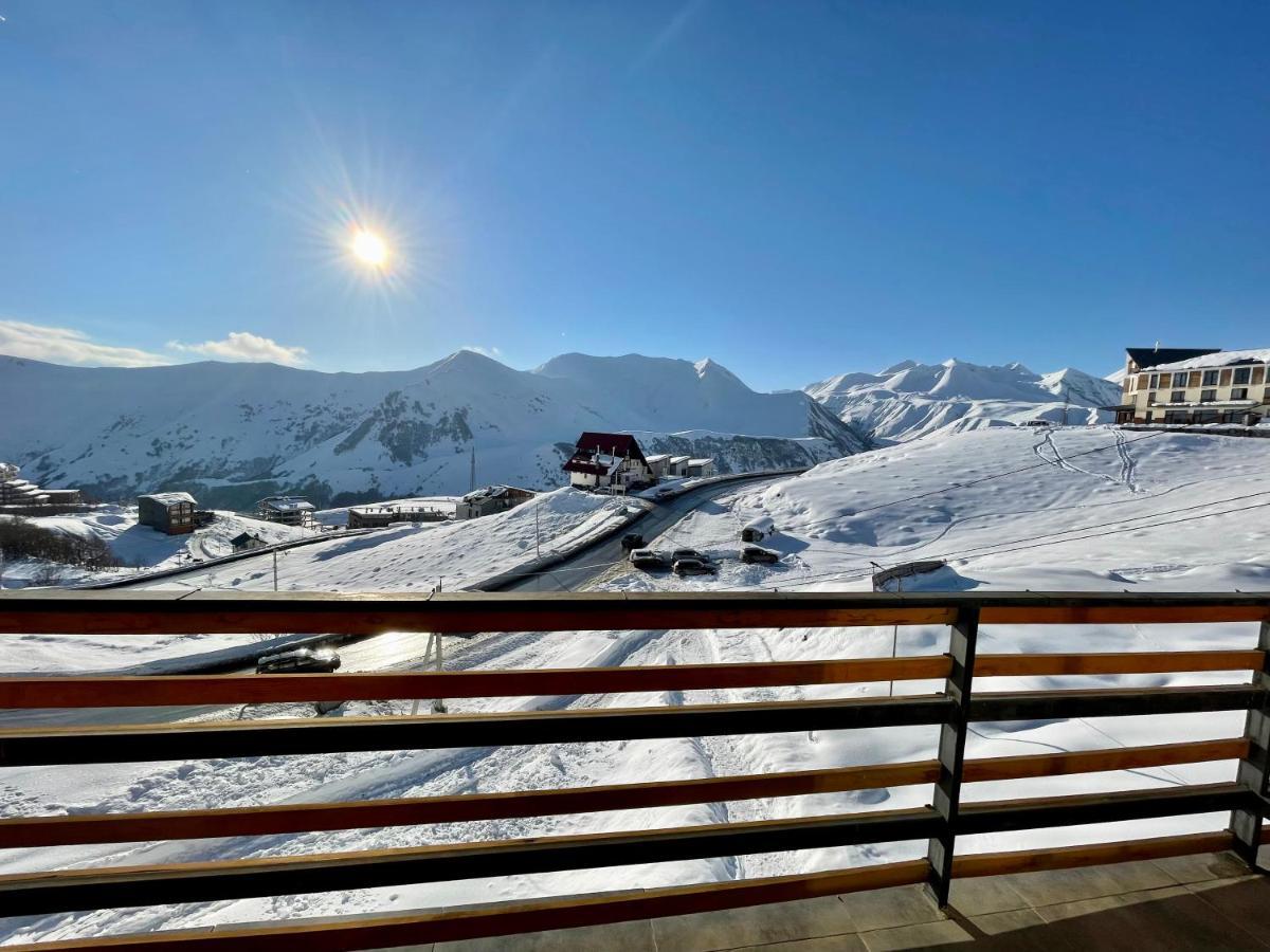 Gudauri Hillsite Hotel Eksteriør billede