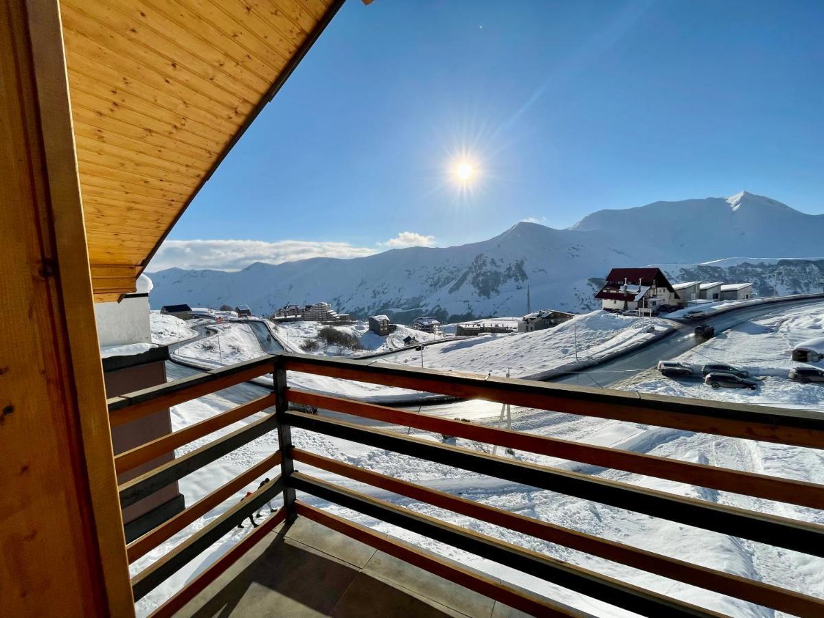 Gudauri Hillsite Hotel Eksteriør billede