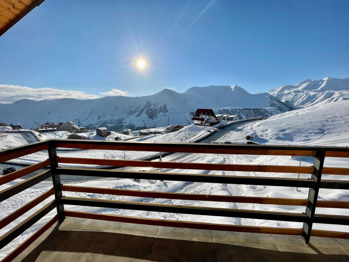 Gudauri Hillsite Hotel Eksteriør billede