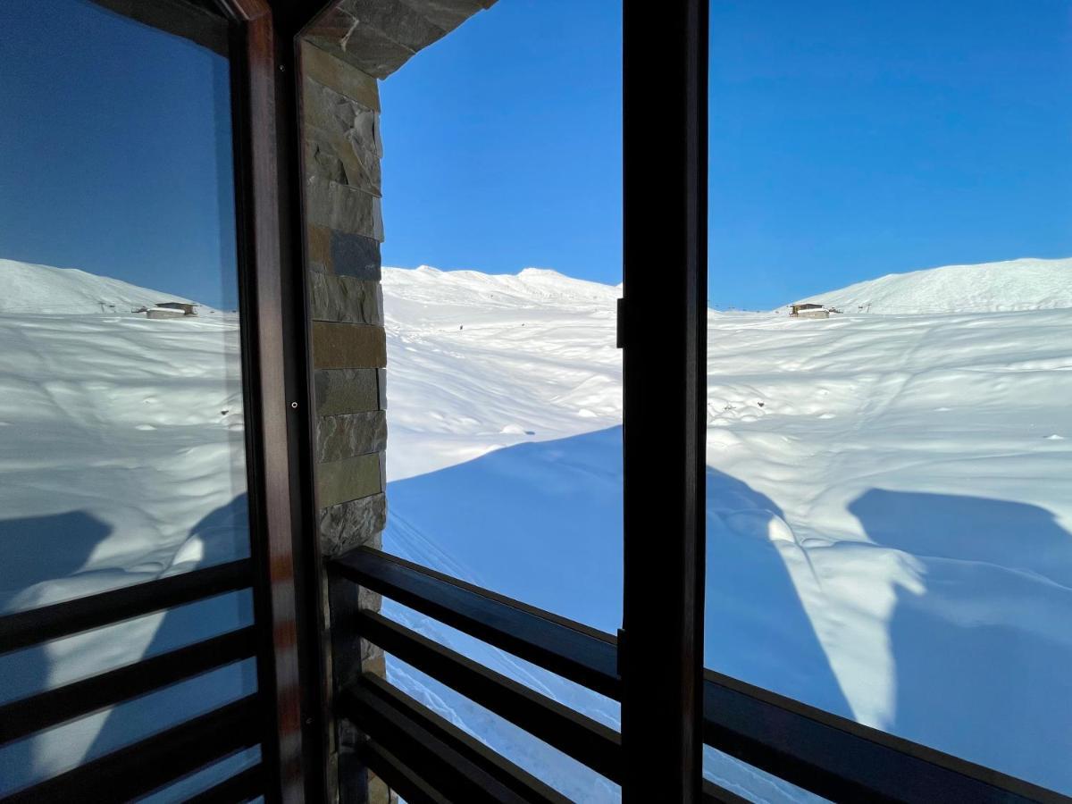 Gudauri Hillsite Hotel Eksteriør billede