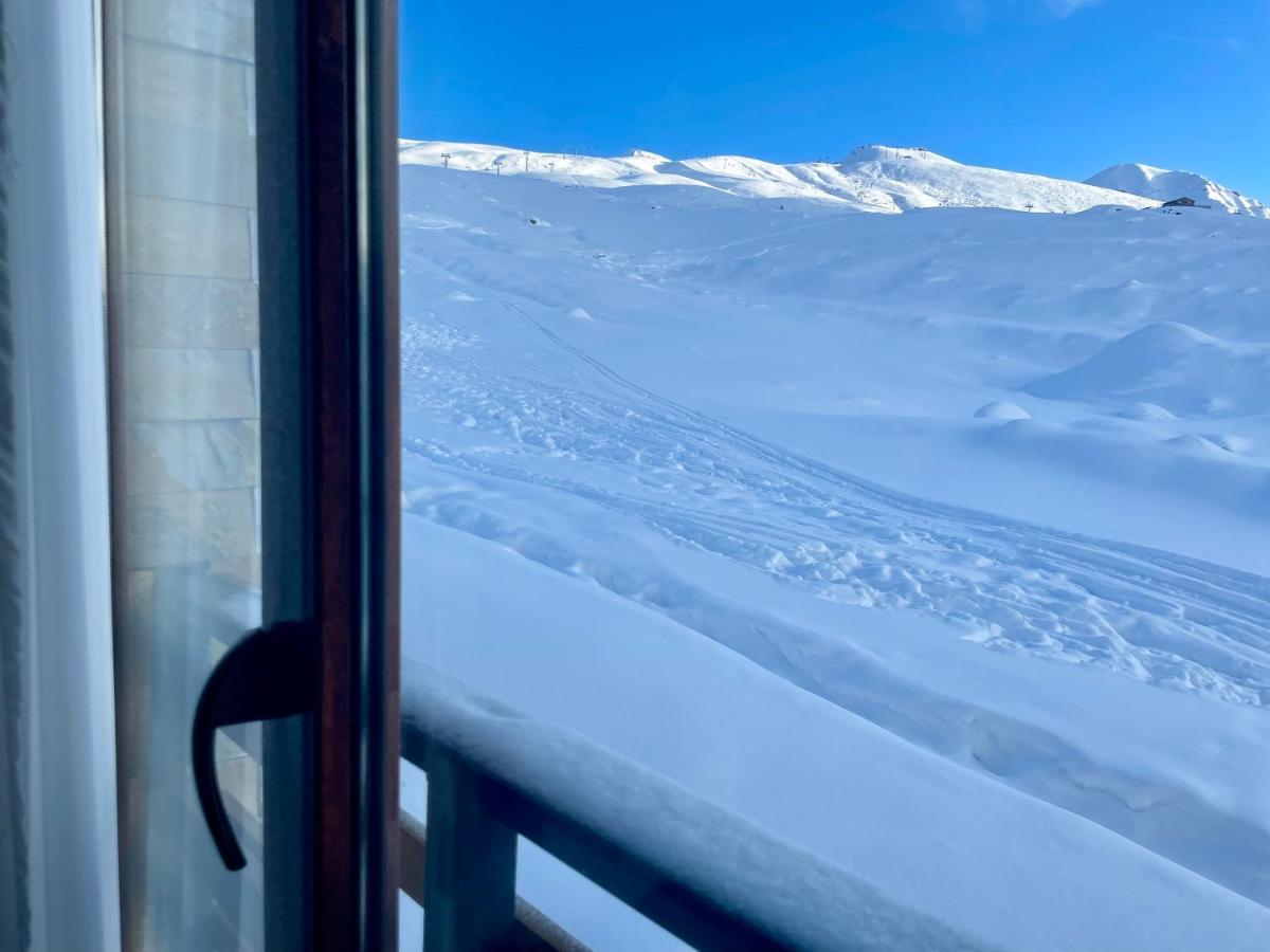 Gudauri Hillsite Hotel Eksteriør billede
